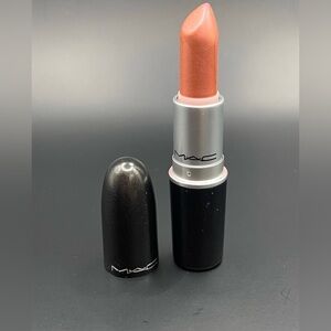 MAC LIPSTICK shade DELISH